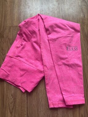 Fleo Neon Pink Fleo Leggings